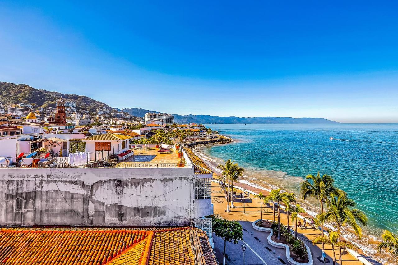 Malecon Beach Side Downtown Condo Puerto Vallarta Exterior foto